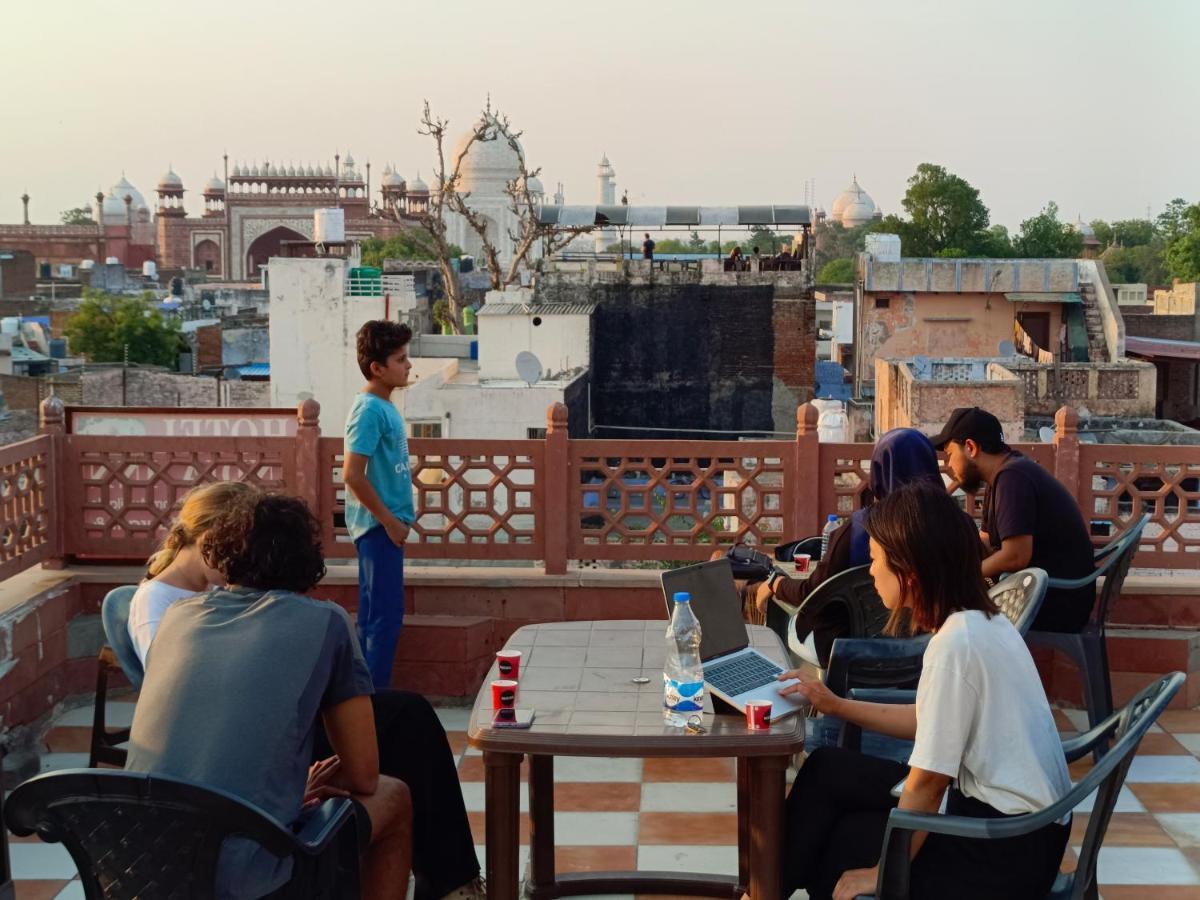 Hotel India Inn Walking Distance From Taj Mahal-- Rooftop Taj Mahal View Agra  Exterior foto