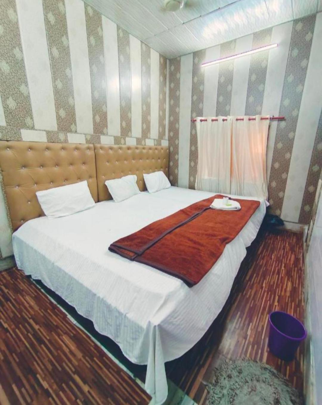 Hotel India Inn Walking Distance From Taj Mahal-- Rooftop Taj Mahal View Agra  Exterior foto